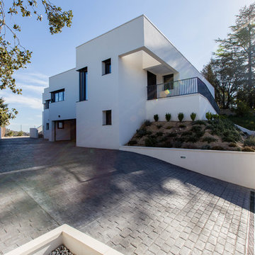 VIVIENDA UNIFAMILIAR CON PISCINA