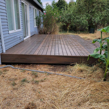 Ground level deck