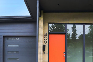 Inspiration for a 1950s entryway remodel in Chicago