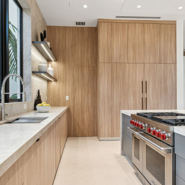 Contemporary Home - 11