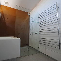 Frameless Shower Enclosures - Shower Stalls And Kits