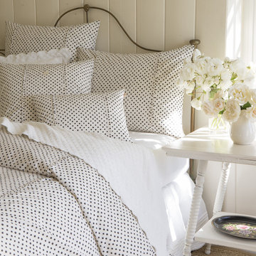 Taylor Linens Dottie King Duvet in Black/Cream