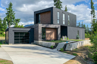 Modern exterior home idea in Vancouver