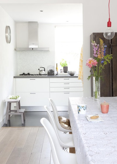 Modern Kitchen by gosto design & lifestyle