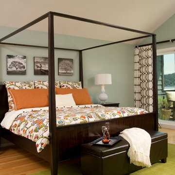 Master Bedroom Waterfront Retreat