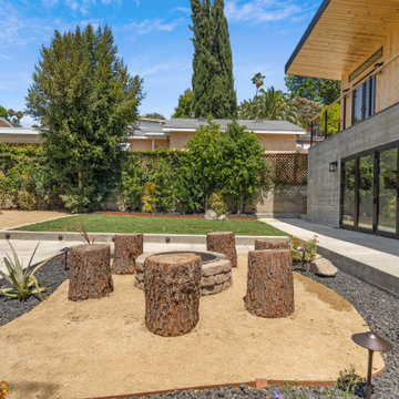 Modern ADU w/ Art Gallery & Rooftop Deck- NextGen Home Builders in Highland Park