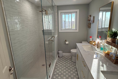 Example of a bathroom design