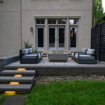 Sophisticated Outdoor Living Retreat