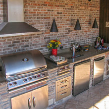 Outdoor Kitchen