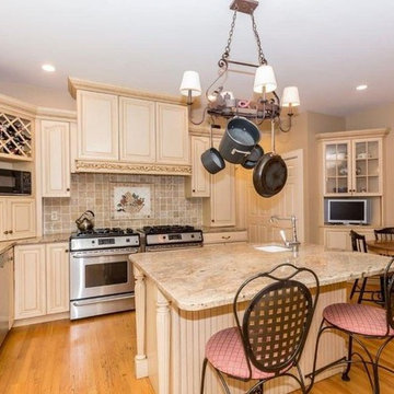 M Kitchen Loudonville Tudor