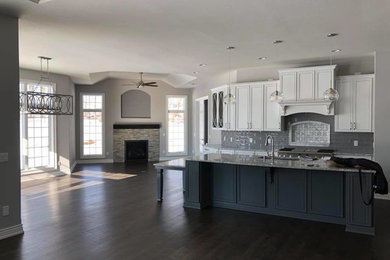 Inspiration for a contemporary kitchen remodel in Milwaukee