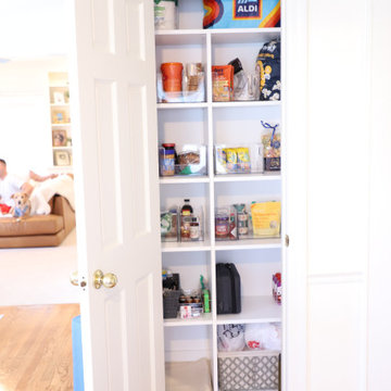 Reach-In Pantry
