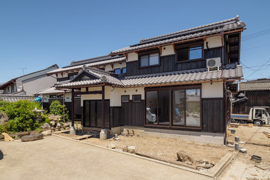 他の地域にある和風のおしゃれな家の外観の写真