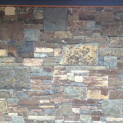 Glacier Green Ledge Stone - Siding And Stone Veneer