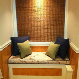 Inspiration for a basement in Chicago.