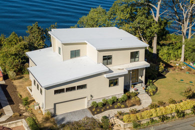 Inspiration for a timeless exterior home remodel in Baltimore