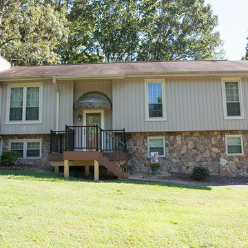 Screen room and Front Entry