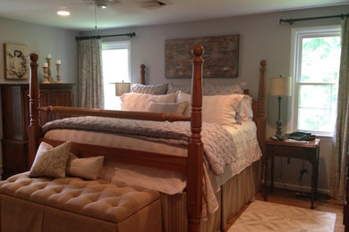 Example of a classic bedroom design in Nashville