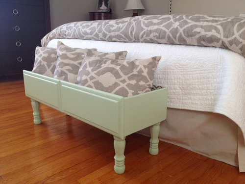 Great Diy Idea For That Age Old Throw Pillow Storage Problem What A Simple And Brilliant Idea For How To Corral Bed S Throw Pillows At Night I Can Also See It Working In Kids Room Toys Or Books
