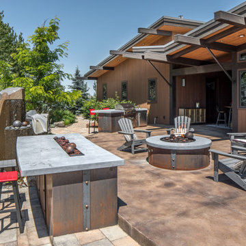 Outdoor Entertainment