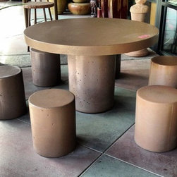 Notus Table Set - Outdoor Dining Tables