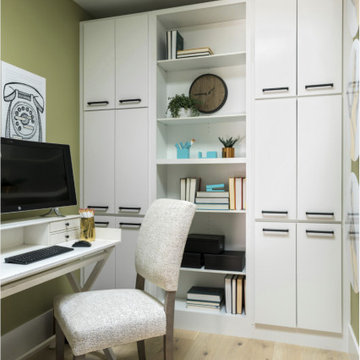 Well Organized Office