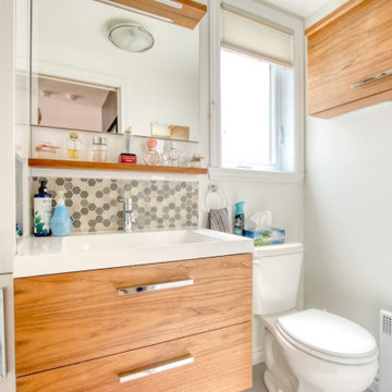 Salle d'eau. Bathroom.