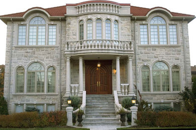 Inspiration for a timeless exterior home remodel in Montreal