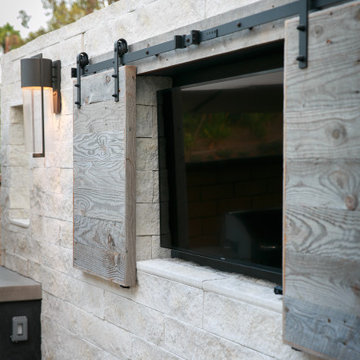 Carmel Valley: Modern Indoor-Outdoor Elegance