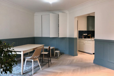 Idée de décoration pour une salle à manger tradition.