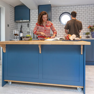 MeThD Custom Range Traditional Shaker-style kitchen