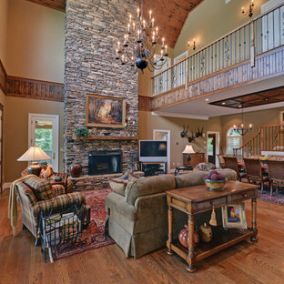 Photo of an arts and crafts living room in Atlanta.