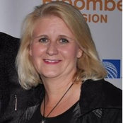 Michele Tarnow's photo