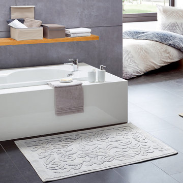 Simple Grey Bathroom Decor Ideas