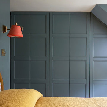 Highgate House - bespoke wardobes