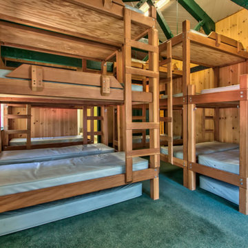Mountain Lodge For Sale - 10050 Sierra Drive, Soda Springs