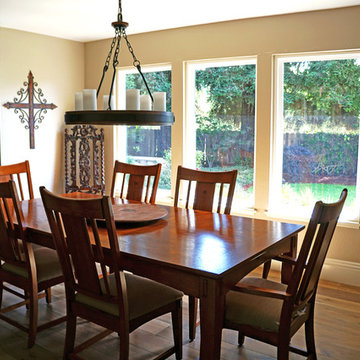 Elegant Transitional Kitchen