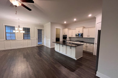 Kitchen - kitchen idea in Other