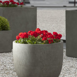 Danilo Planter - Outdoor Decor