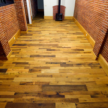 RECLAIMED OAK