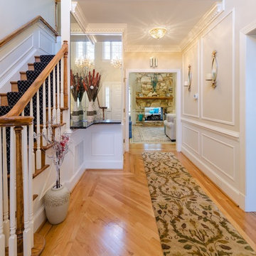 Decorating and Design Ideas with pizzazz for First Floor Living Area
