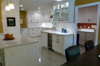 Inspiration for an eclectic kitchen remodel in Houston