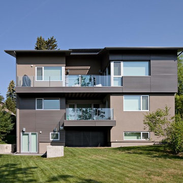 Cliff Bungalow House