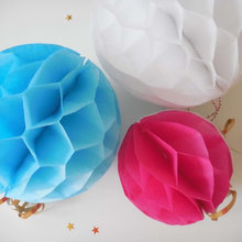 How to Make an Easy Honeycomb Paper Decoration