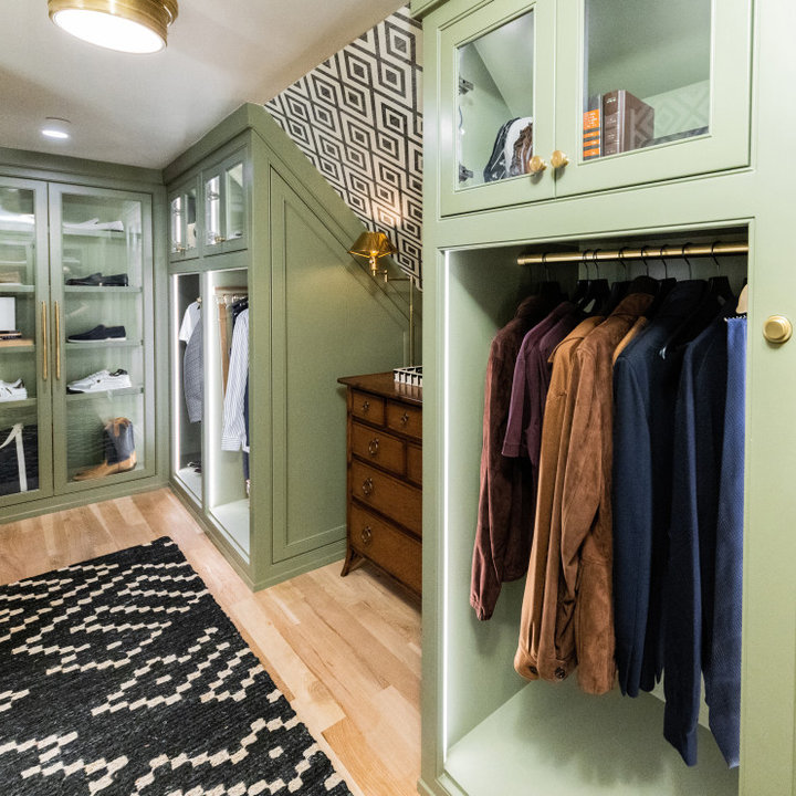 75 Beautiful Small Walkin Wardrobe Ideas and Designs September 2023