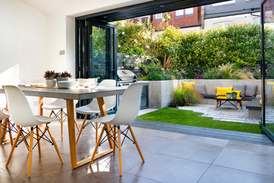 Photo of a small contemporary home in London.