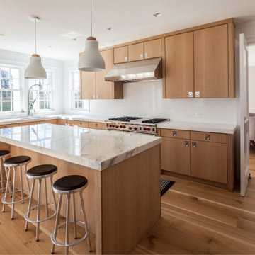 Rift & Quarter Sawn Oak Plank Flooring, Kitchen with Island