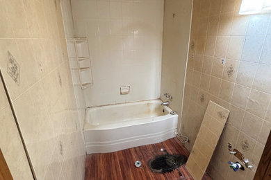 Bathroom - bathroom idea in Chicago