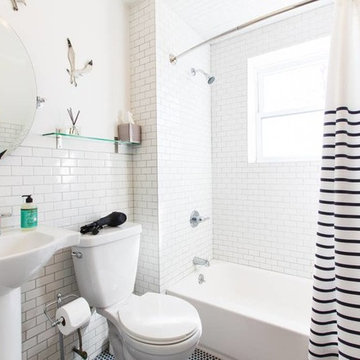 Modern, Coastal Bathroom in Airbnb Apartment - Brooklyn, NY
