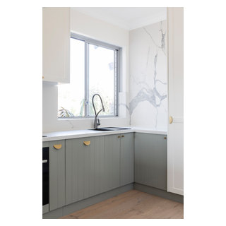 Bondi Project - Beach Style - Kitchen - Sydney - by Blue Tea Kitchens ...
